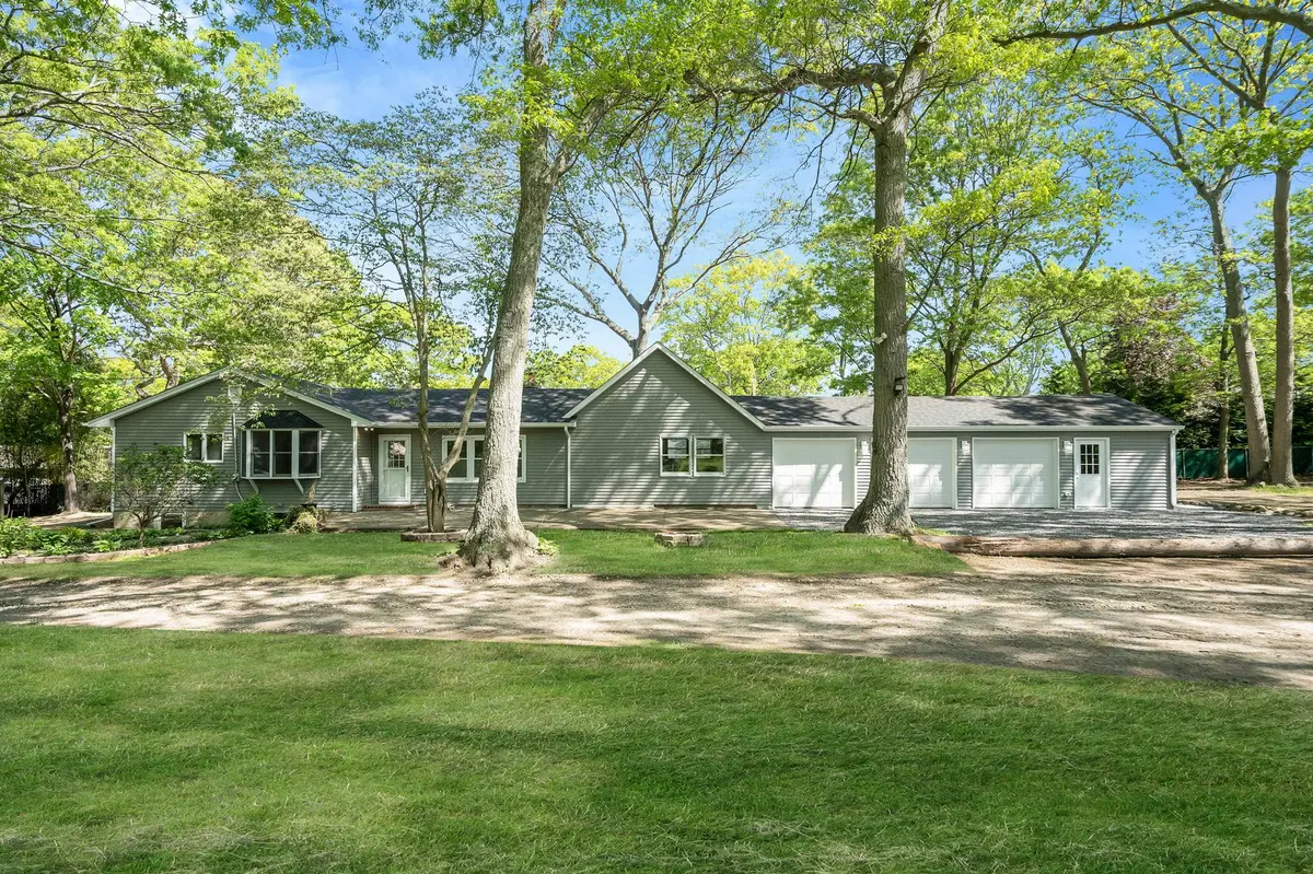 63 Blydenburgh RD, Centereach, NY 11720