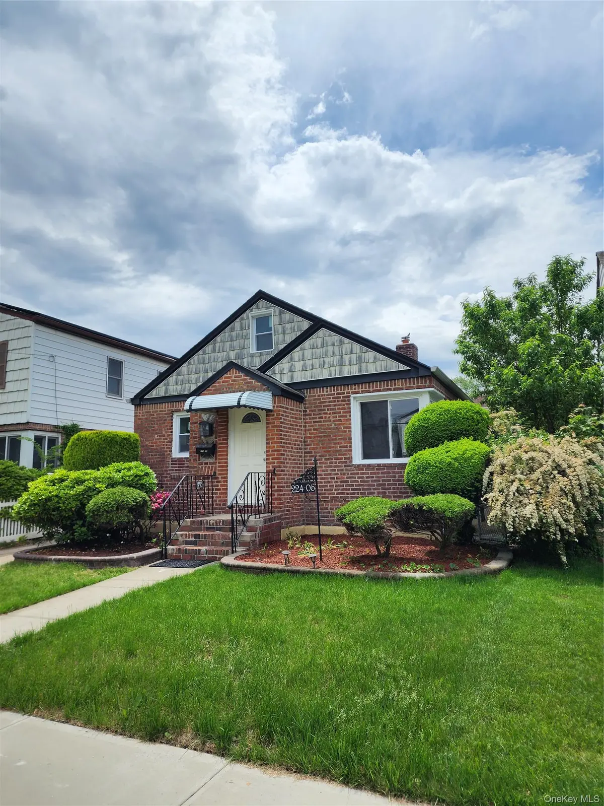 224-06 114 road, Cambria Heights, NY 11411