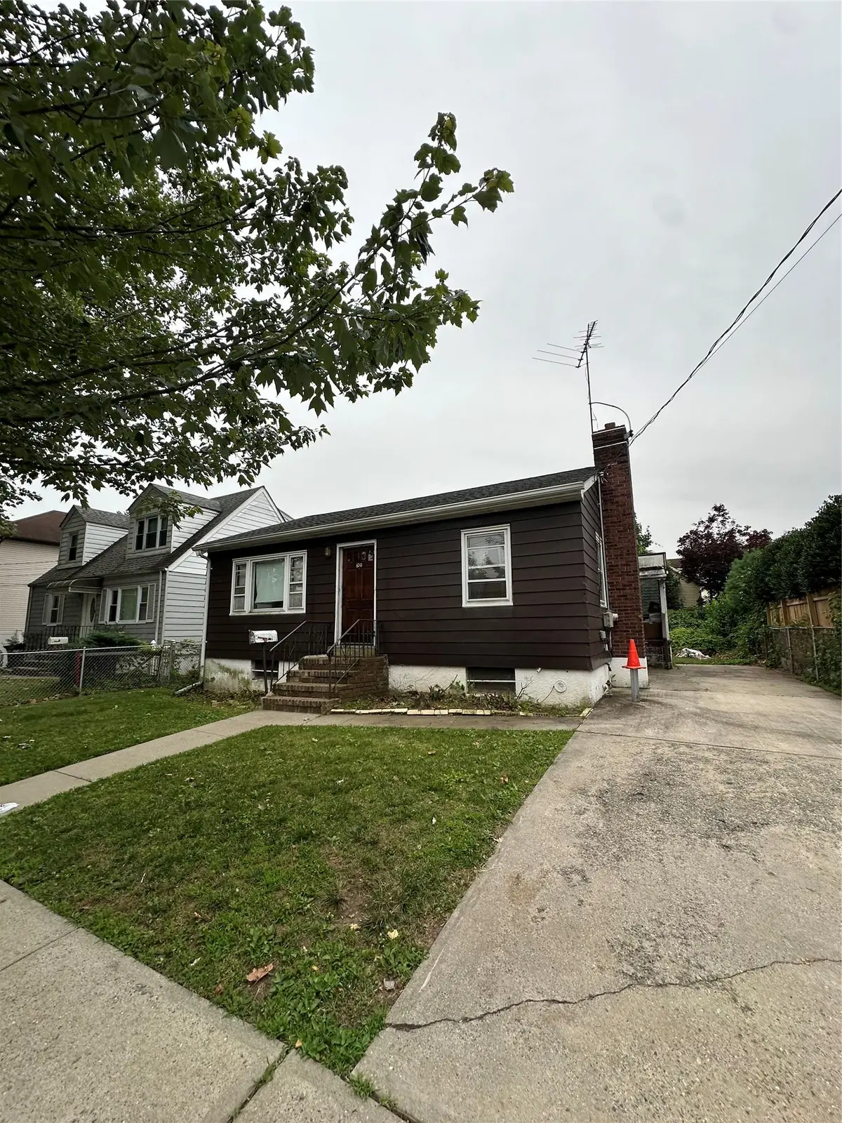 100 Atlantic AVE, Staten Island, NY 10304