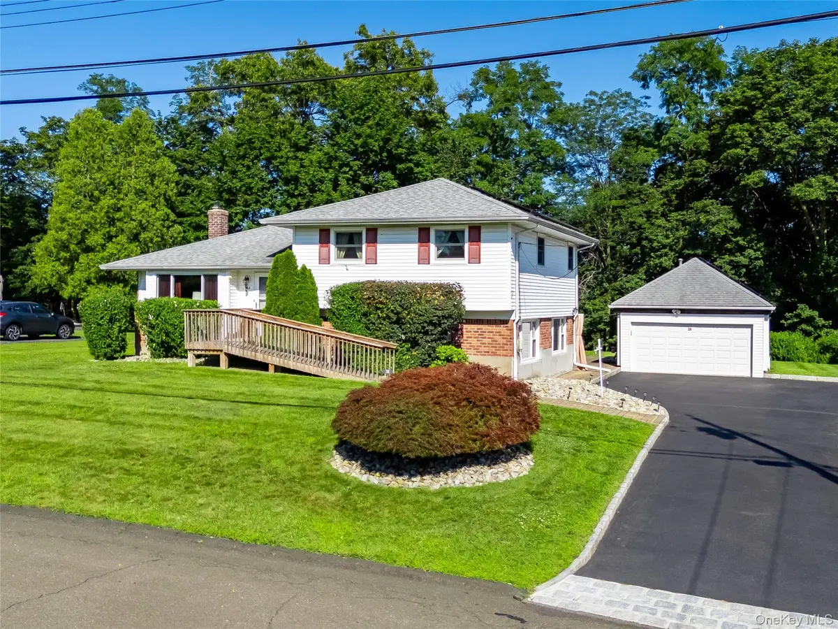28 Terrace AVE, Nanuet, NY 10954