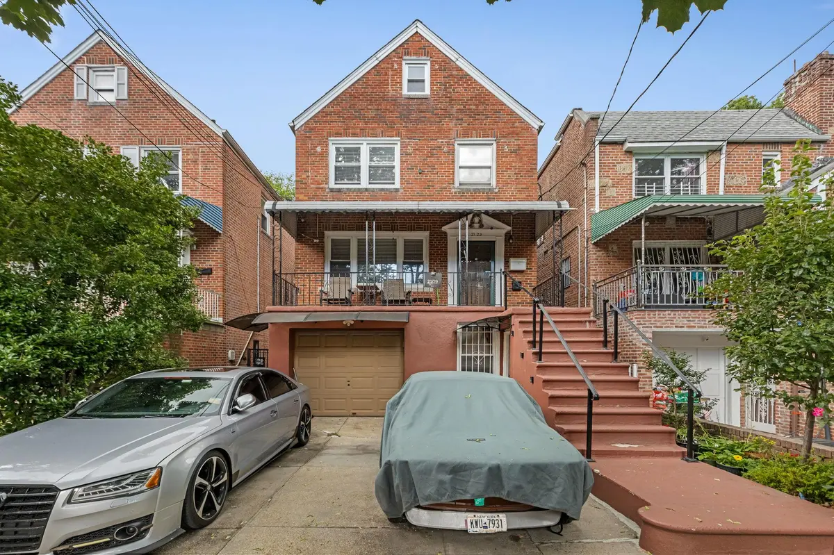 2129 Muliner AVE, Bronx, NY 10462