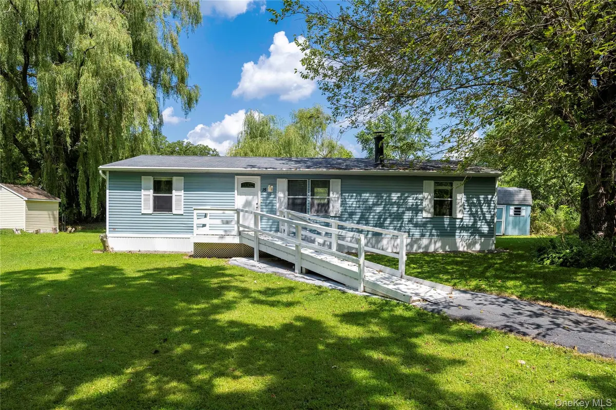 15 Jo Marie LN, Beacon, NY 12508