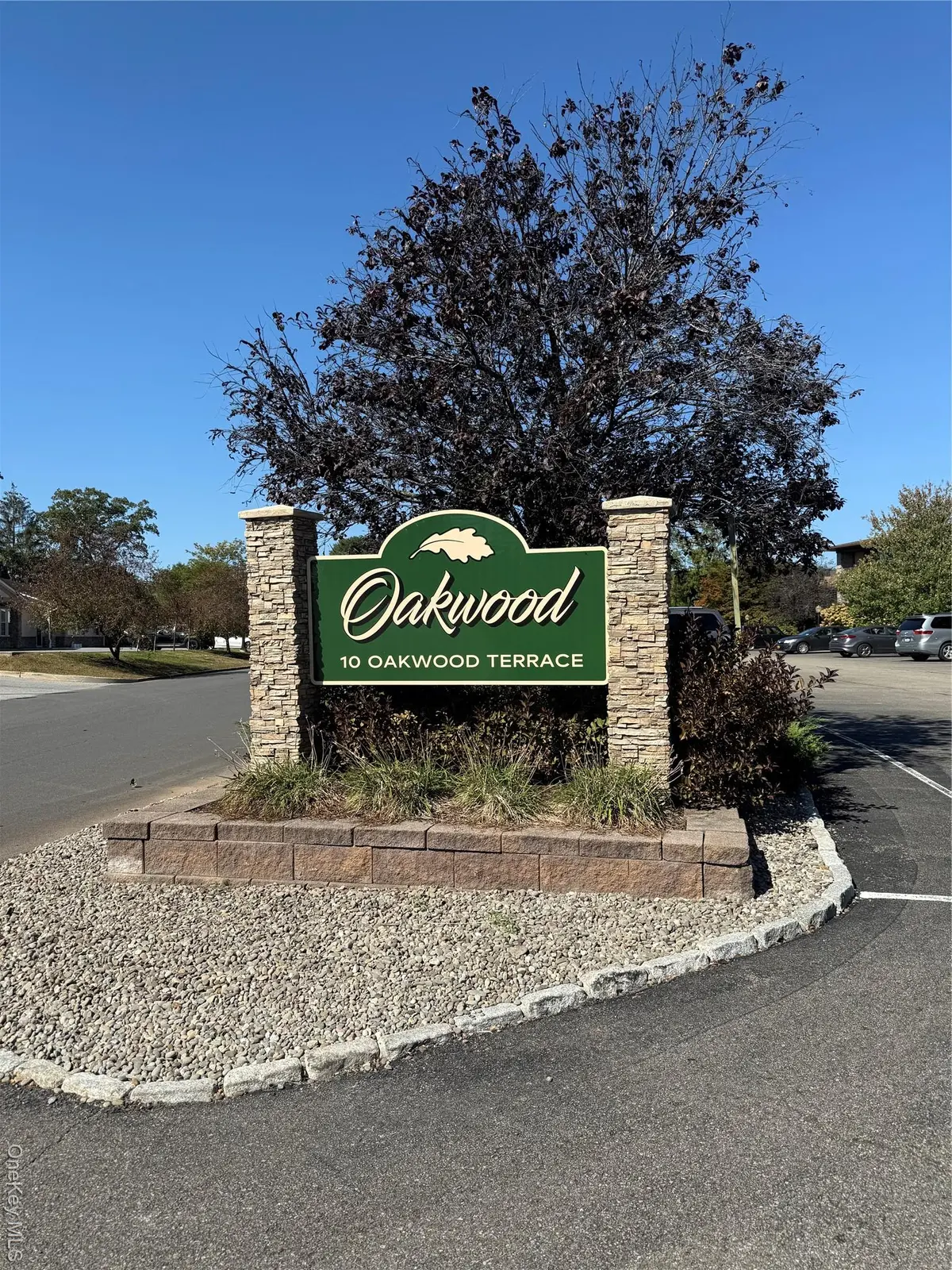 10 Oakwood TER #110, New Windsor, NY 12553