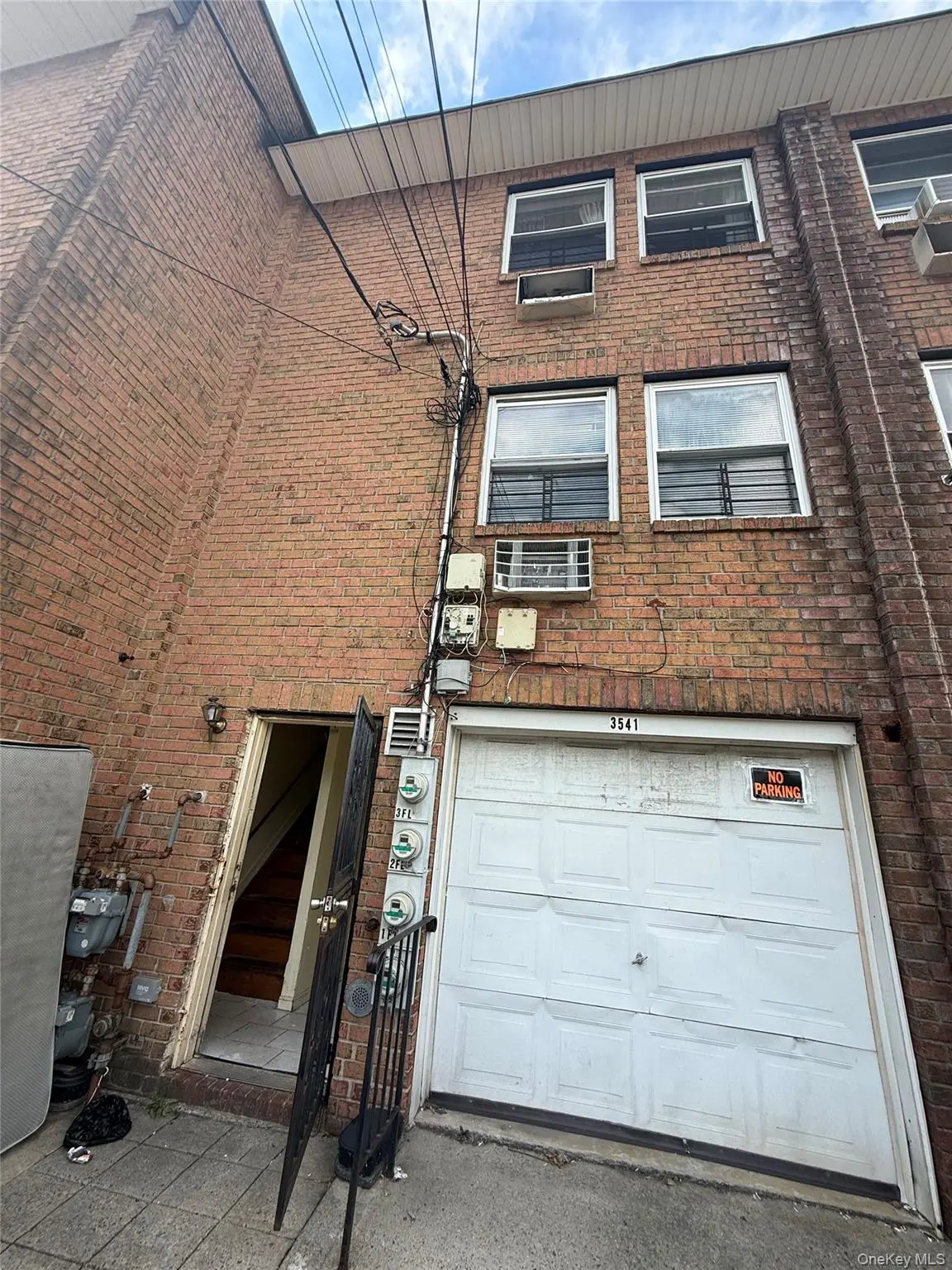 3541 Barnes AVE, Bronx, NY 10467