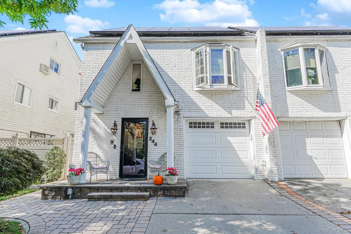 244 Woehrle AVE, Staten Island, NY 10312