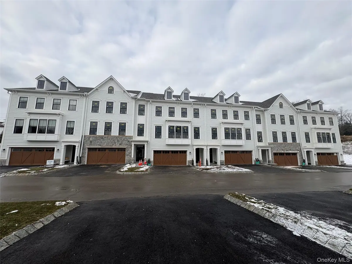 1801 Soundview CT, Yorktown Heights, NY 10598