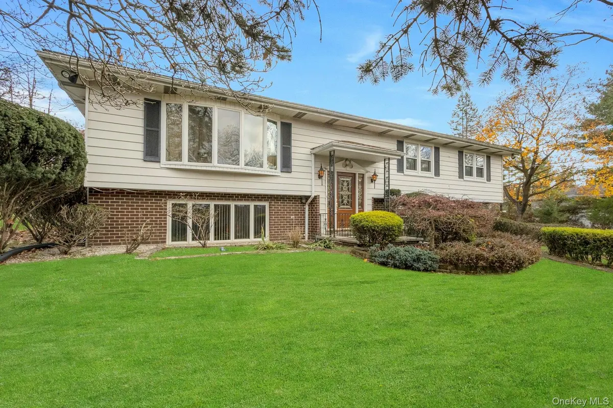 44 Greenridge WAY, Spring Valley, NY 10977