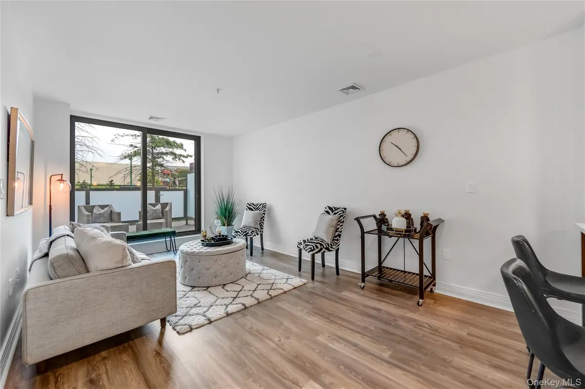 701 Ridge Hill BLVD #11K, Yonkers, NY 10710