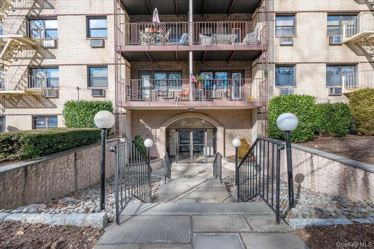2241 Palmer AVE #2P, New Rochelle, NY 10801