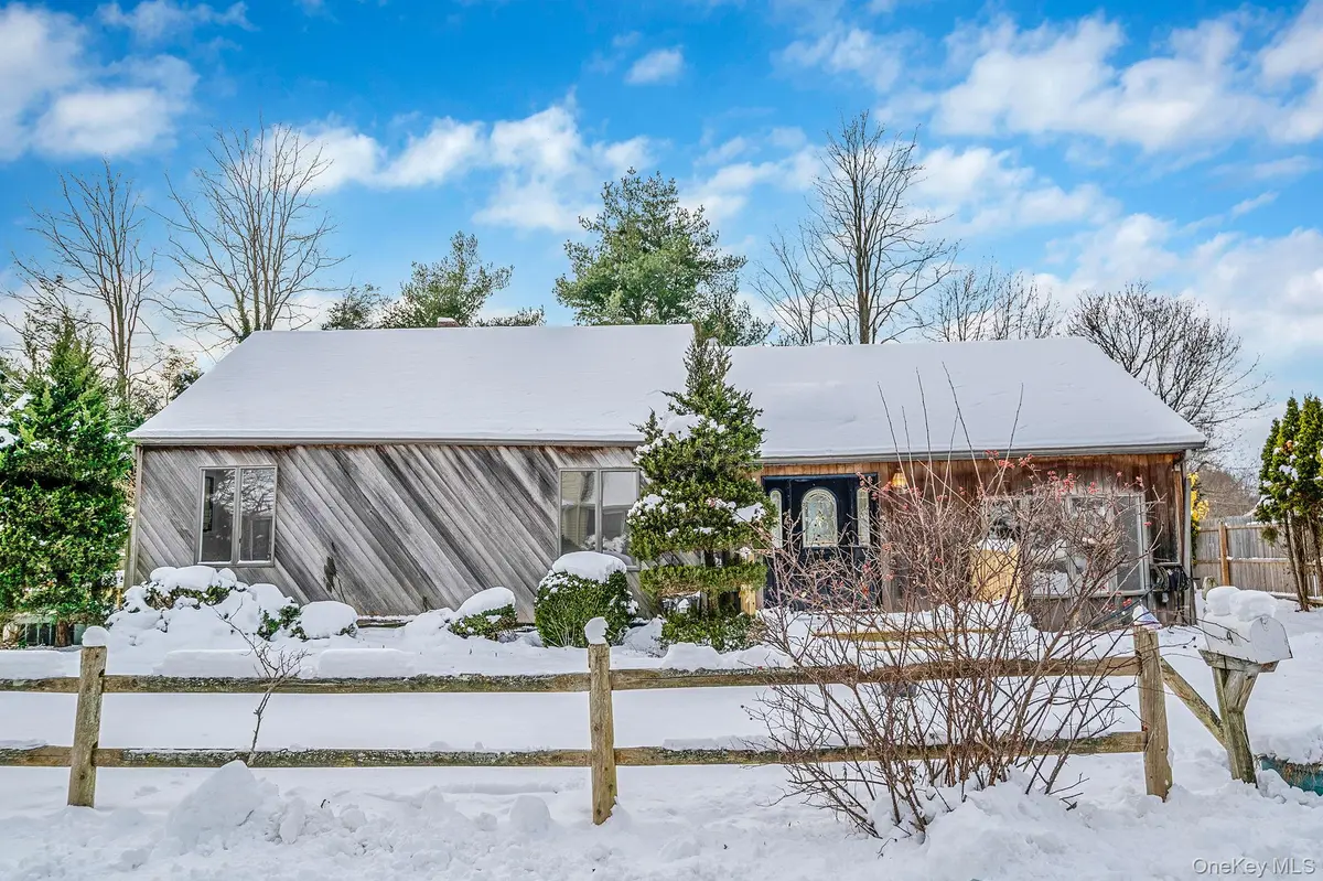 47 Georgia ST, East Northport, NY 11731