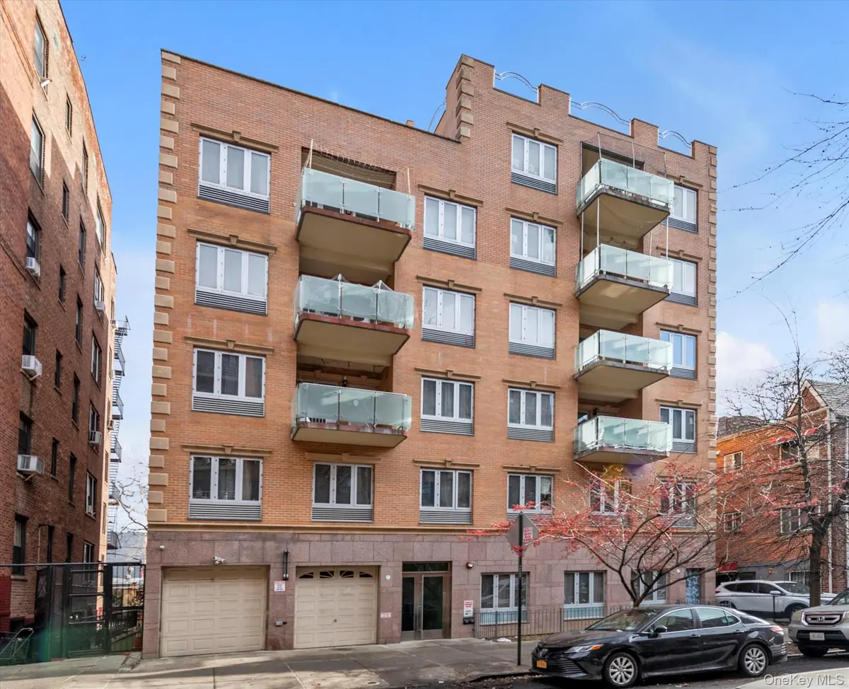 8510 Elmhurst AVE #5A, Elmhurst, NY 11373