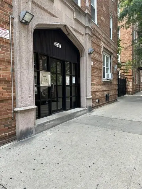 2081 Cruger AVE #6L, Bronx, NY 10462
