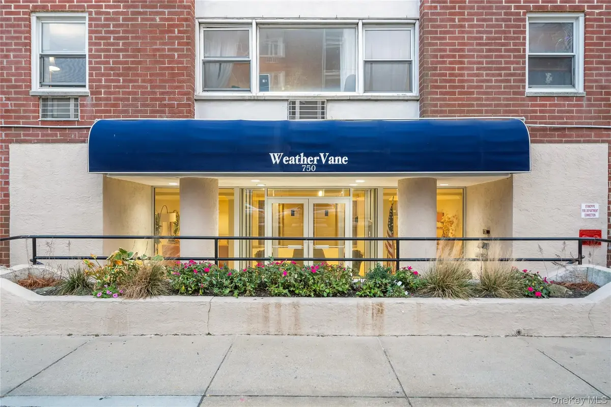 750 Shore RD #3o, Long Beach, NY 11561