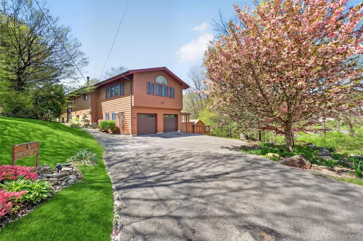 37 Glengary LN, Croton-on-hudson, NY 10520