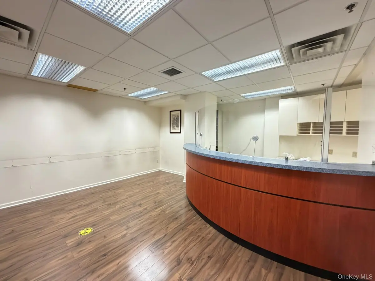 133-47 Sanford AVE #1H, Flushing, NY 11355