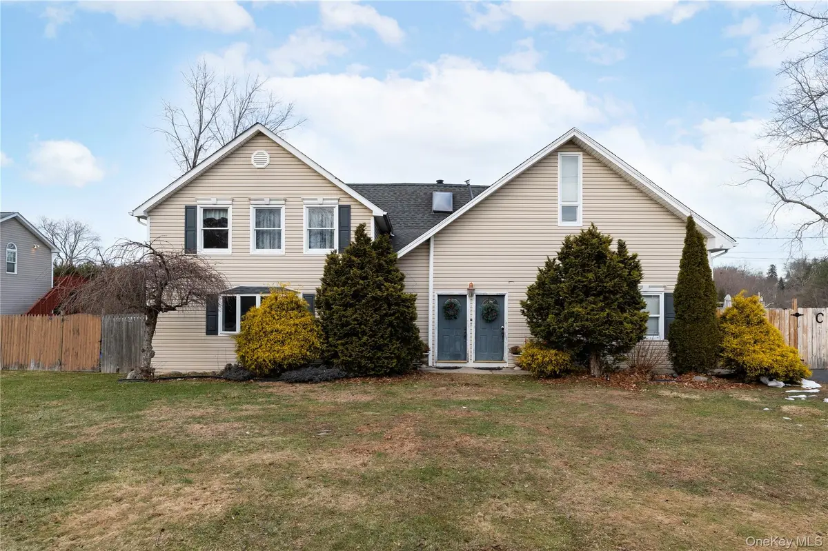 18 Parker DR, Mahopac, NY 10541