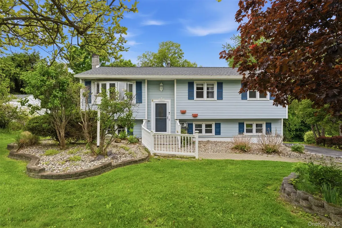 31 Top O Hill RD, Wappingers Falls, NY 12590
