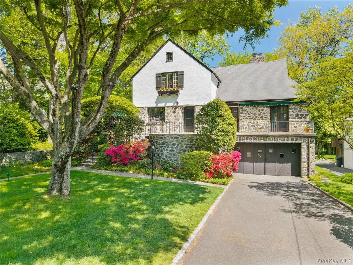 144 N Chatsworth AVE, Larchmont, NY 10538