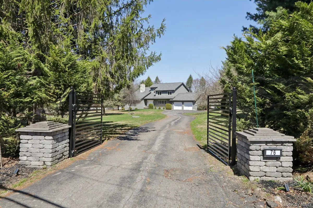 76 Waterbury RD, Warwick, NY 10990