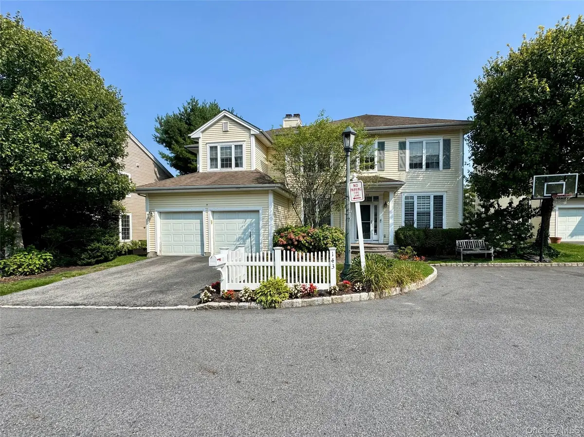143 Classic CT, White Plains, NY 10603