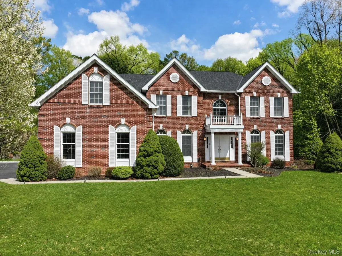 3 Nickelby PL, Cortlandt Manor, NY 10567