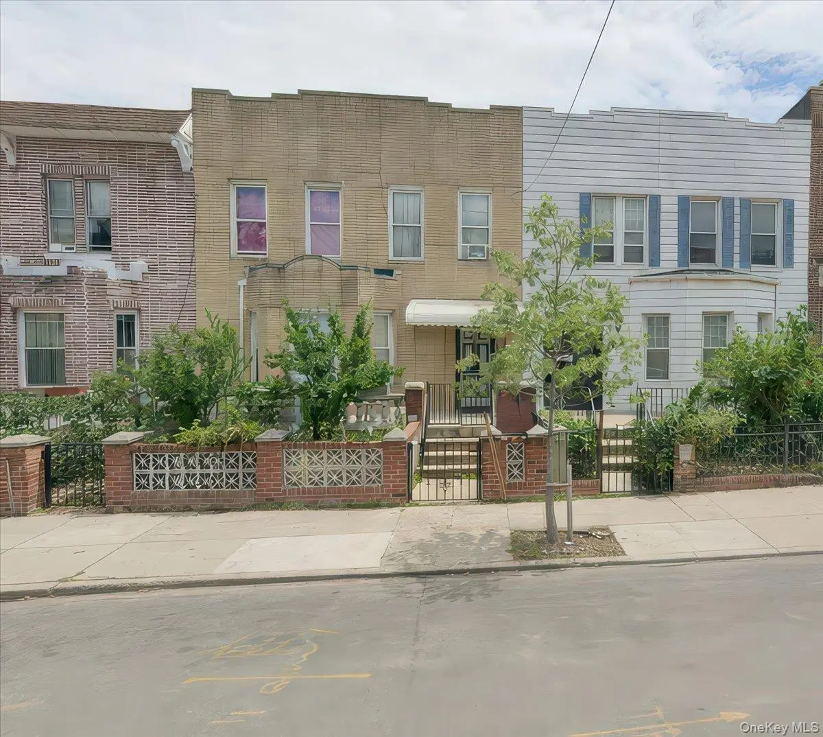 2712 Holland AVE, Bronx, NY 10467