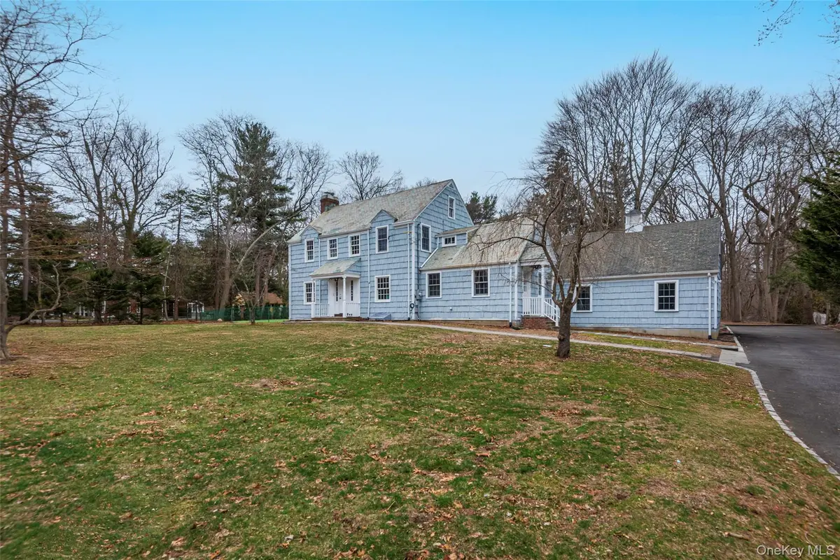 1678 Cedar Swamp RD, Brookville, NY 11545
