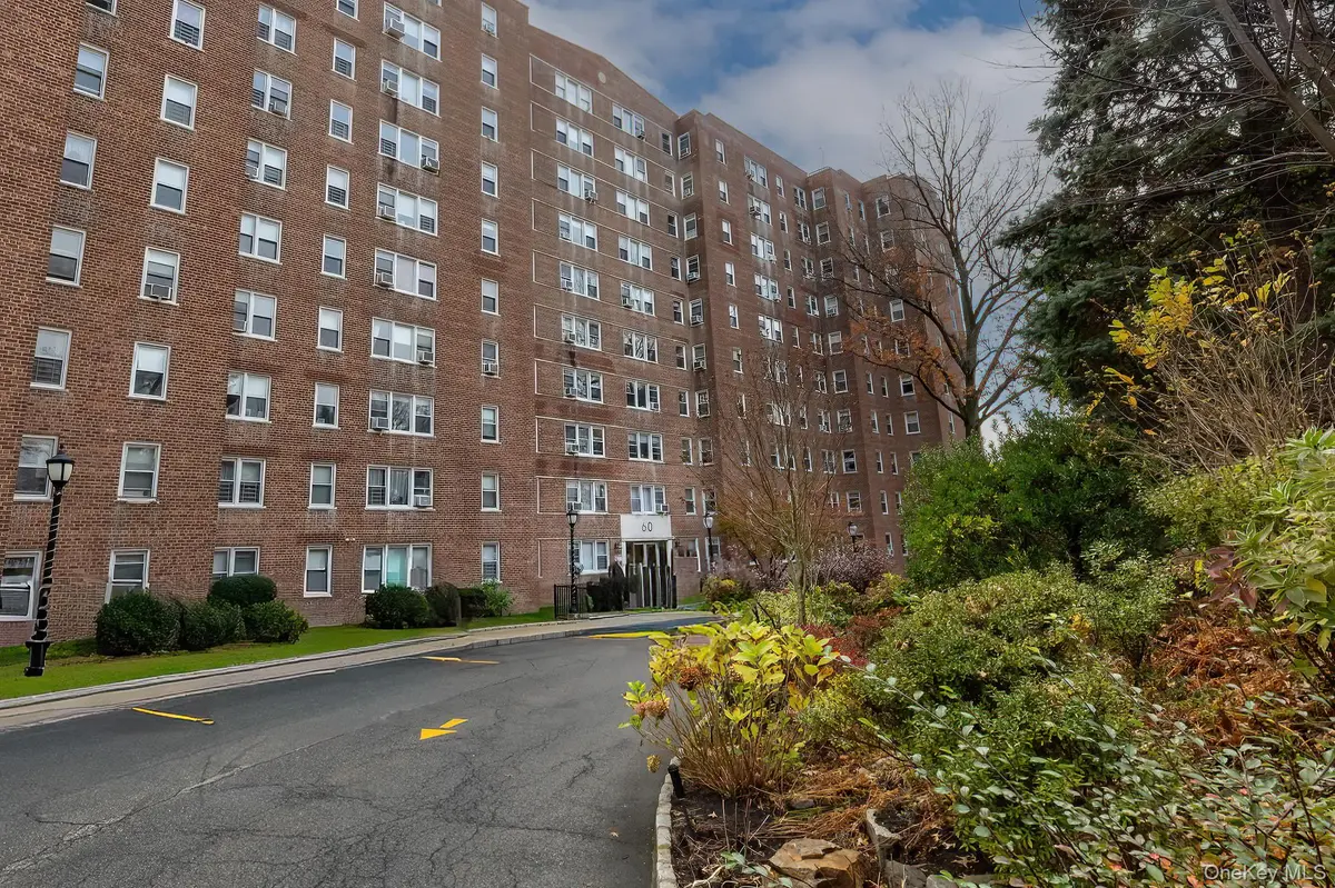 60 Knolls CRES #4H, Bronx, NY 10463