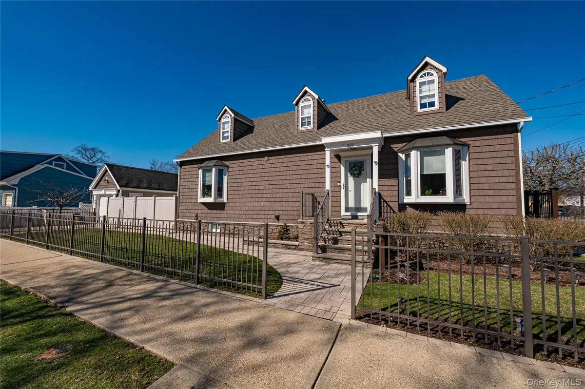 388 Forest AVE, Massapequa, NY 11758