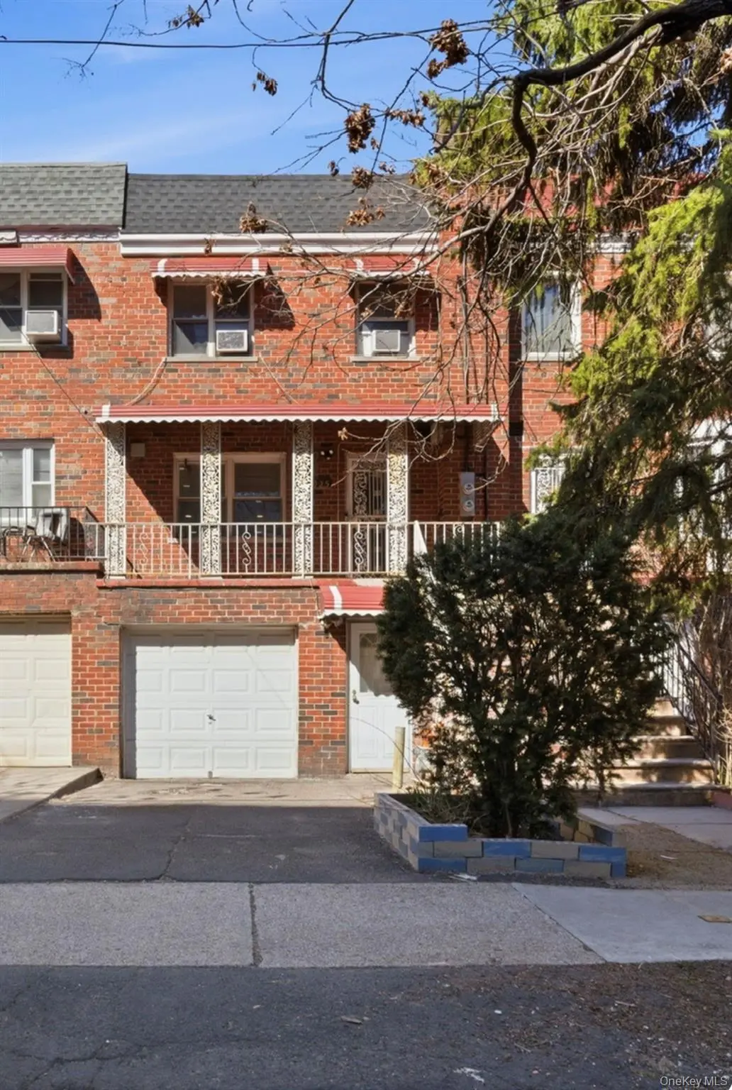 2925 Wallace AVE, Bronx, NY 10467