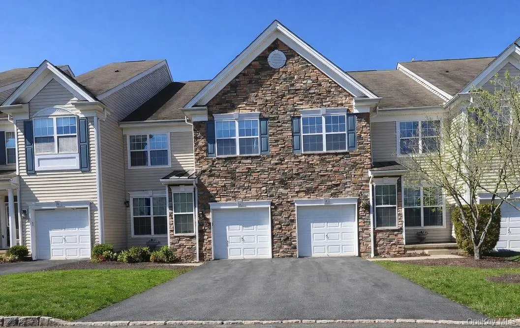 16 Webster CT, Monroe, NY 10950