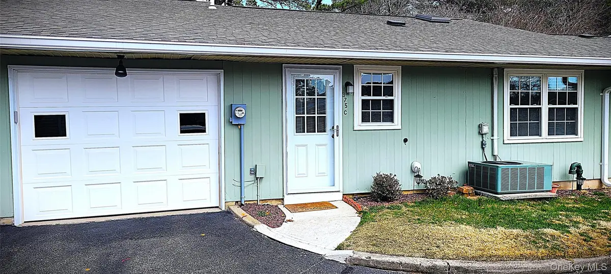 375 Woodbridge DR #C, Ridge, NY 11961