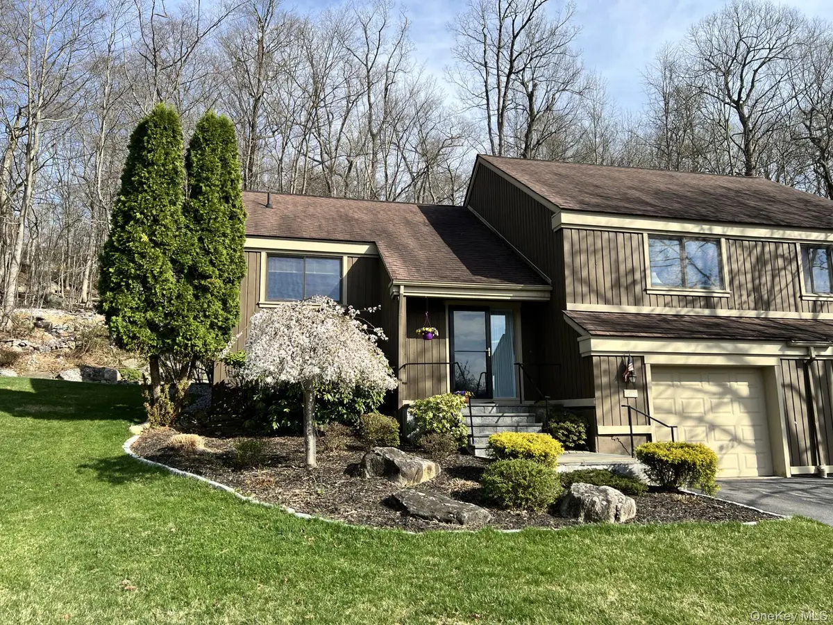 612 Heritage Hills #A, Somers, NY 10589
