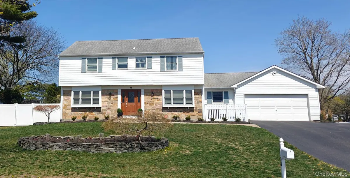 33 Tulip Hill LN, South Setauket, NY 11720