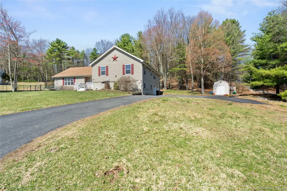 28 Marjorie DR, Monticello, NY 12701