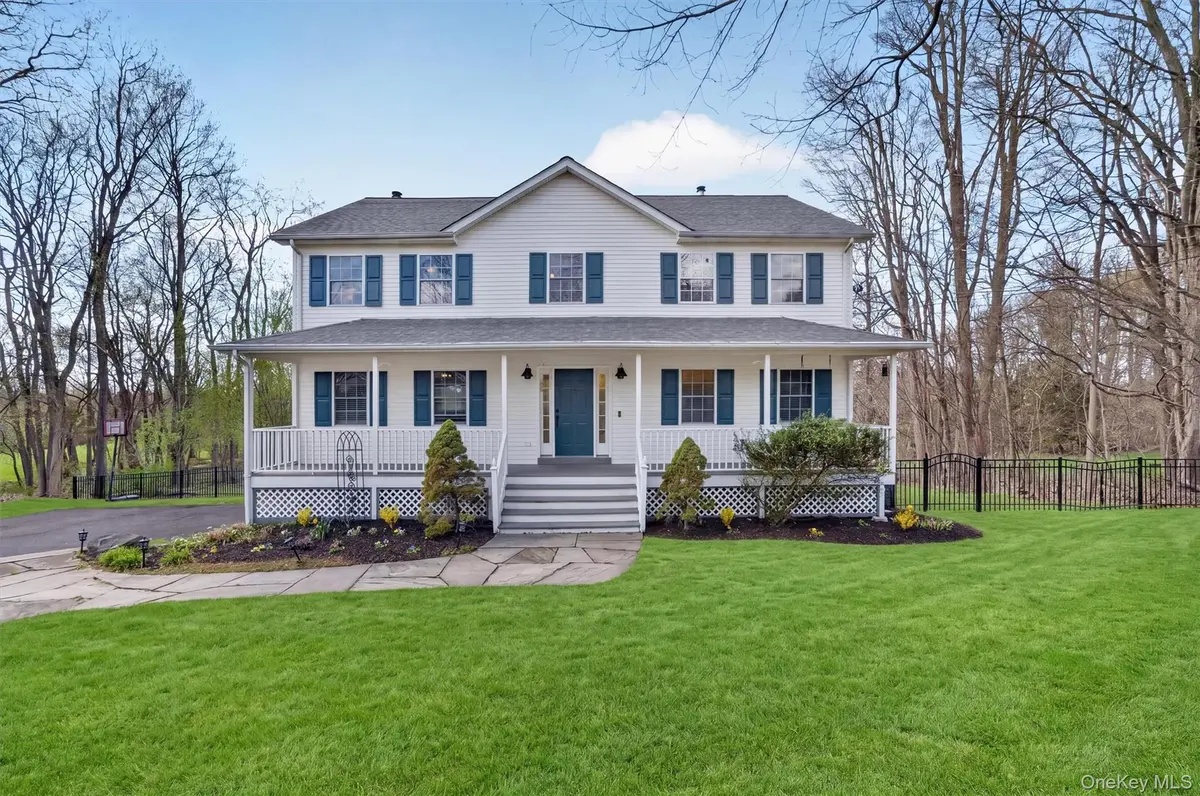 319 Bellvale Lakes RD, Warwick, NY 10990