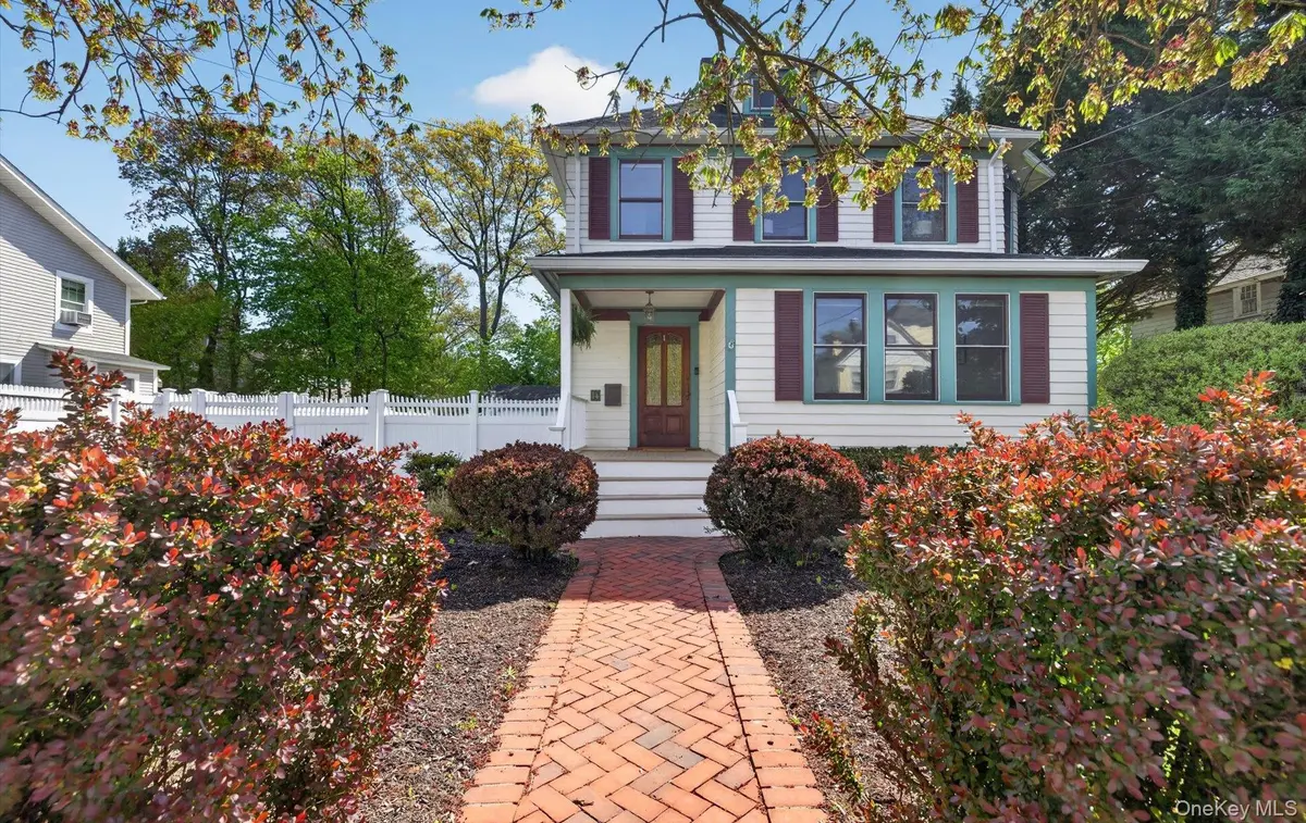 14 Franklin AVE, Glen Cove, NY 11542