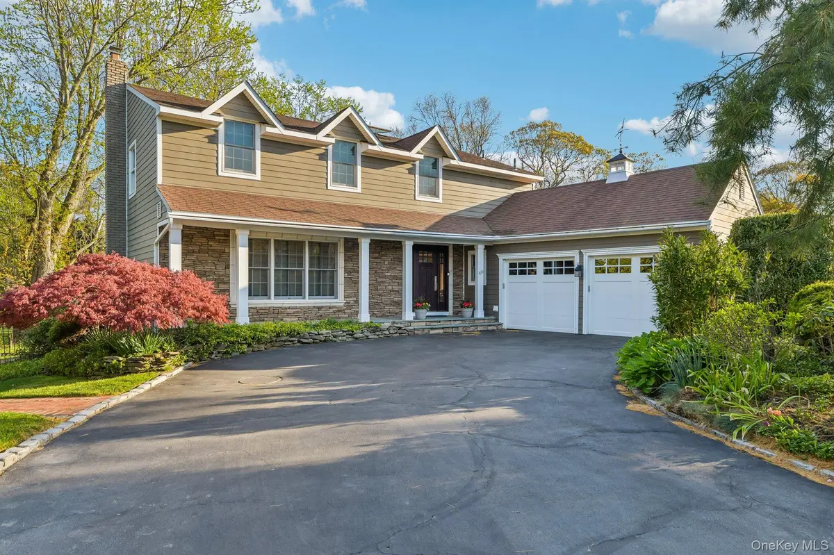 46 O'Connell CT, Great River, NY 11739