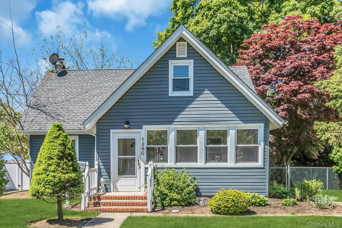 1380 Dartmouth ST, Baldwin, NY 11510