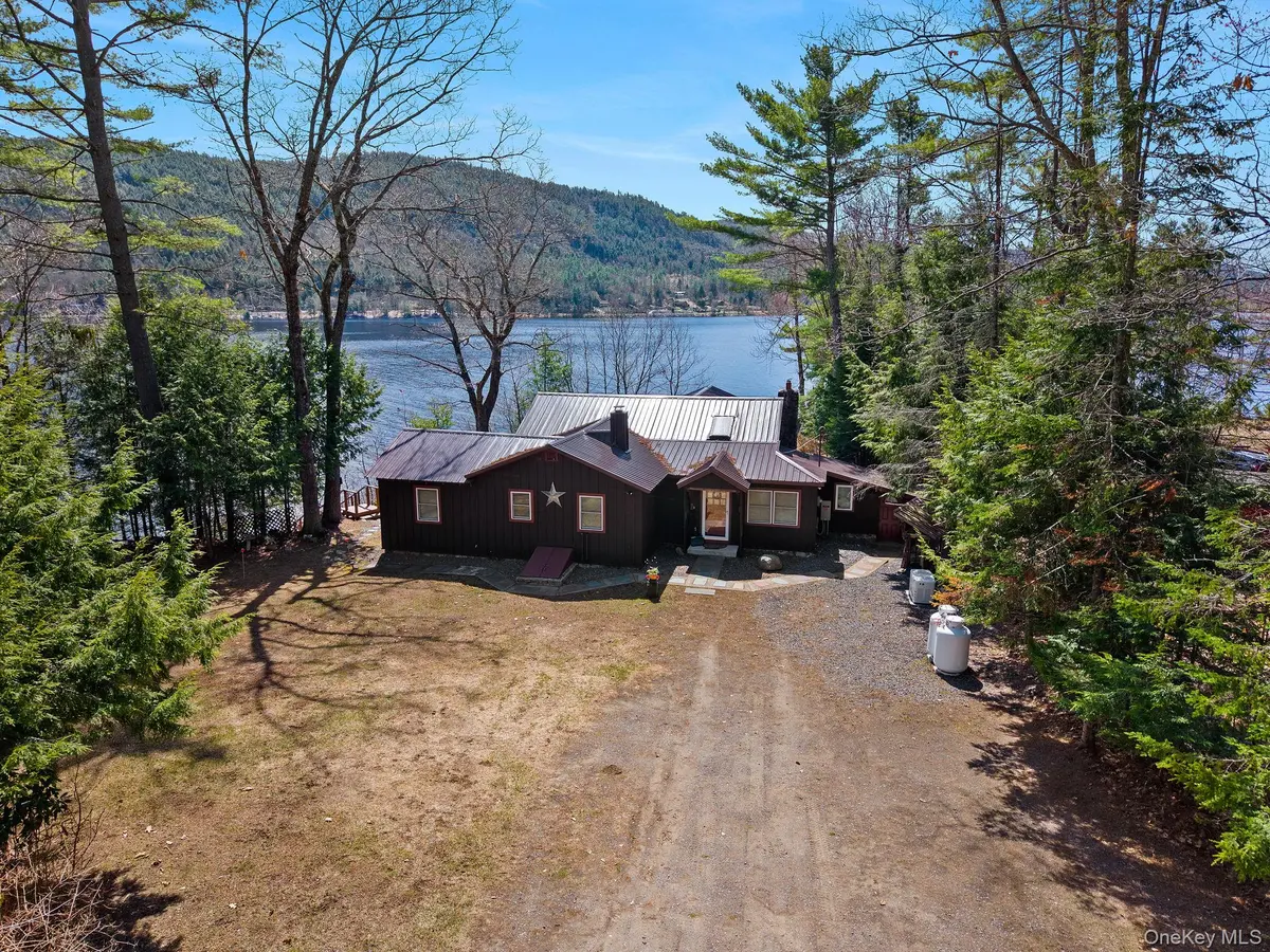 866 N Shore RD, Call Listing Agent, NY 12835
