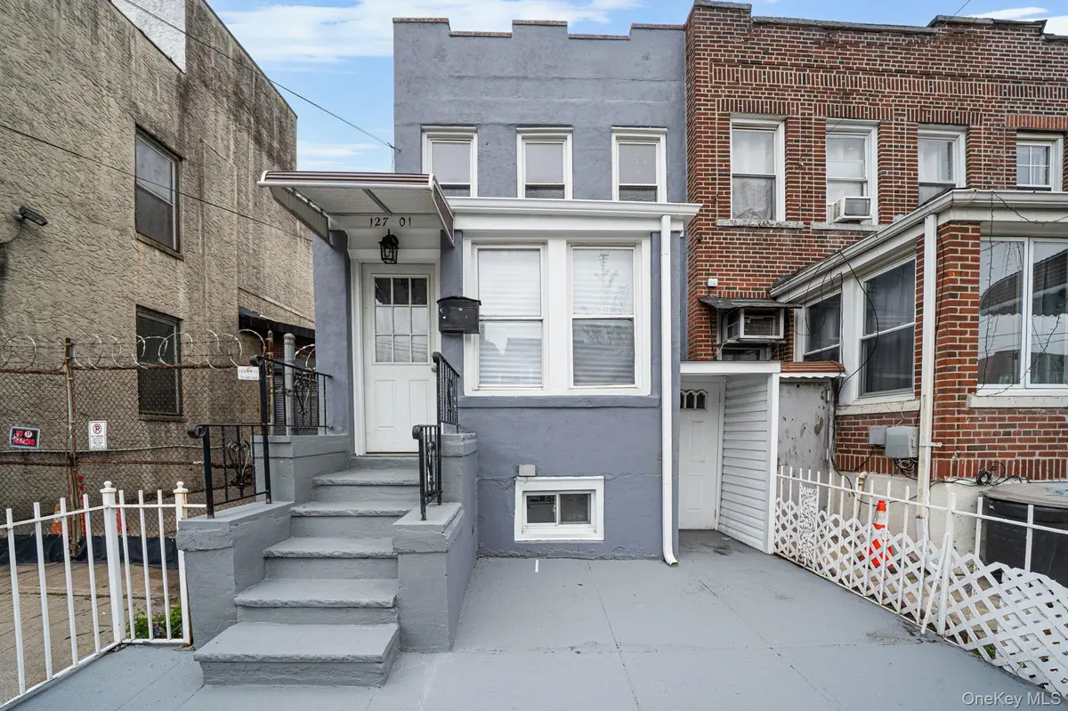 12701 89th AVE, Richmond Hill, NY 11418
