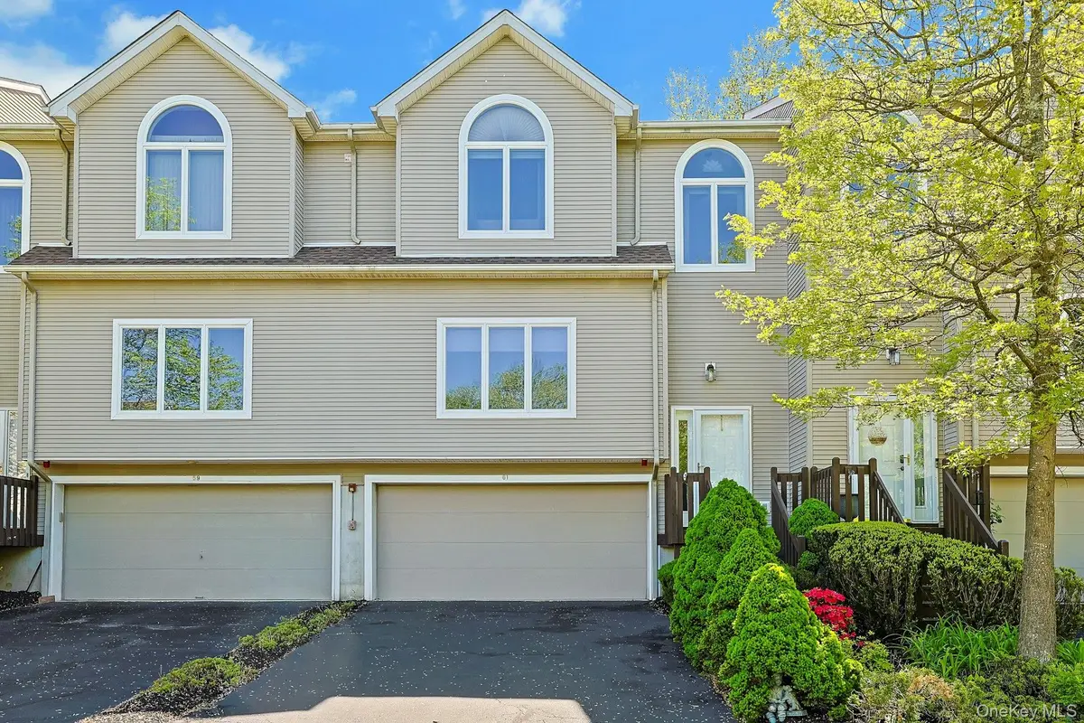61 Leif BLVD, Congers, NY 10920