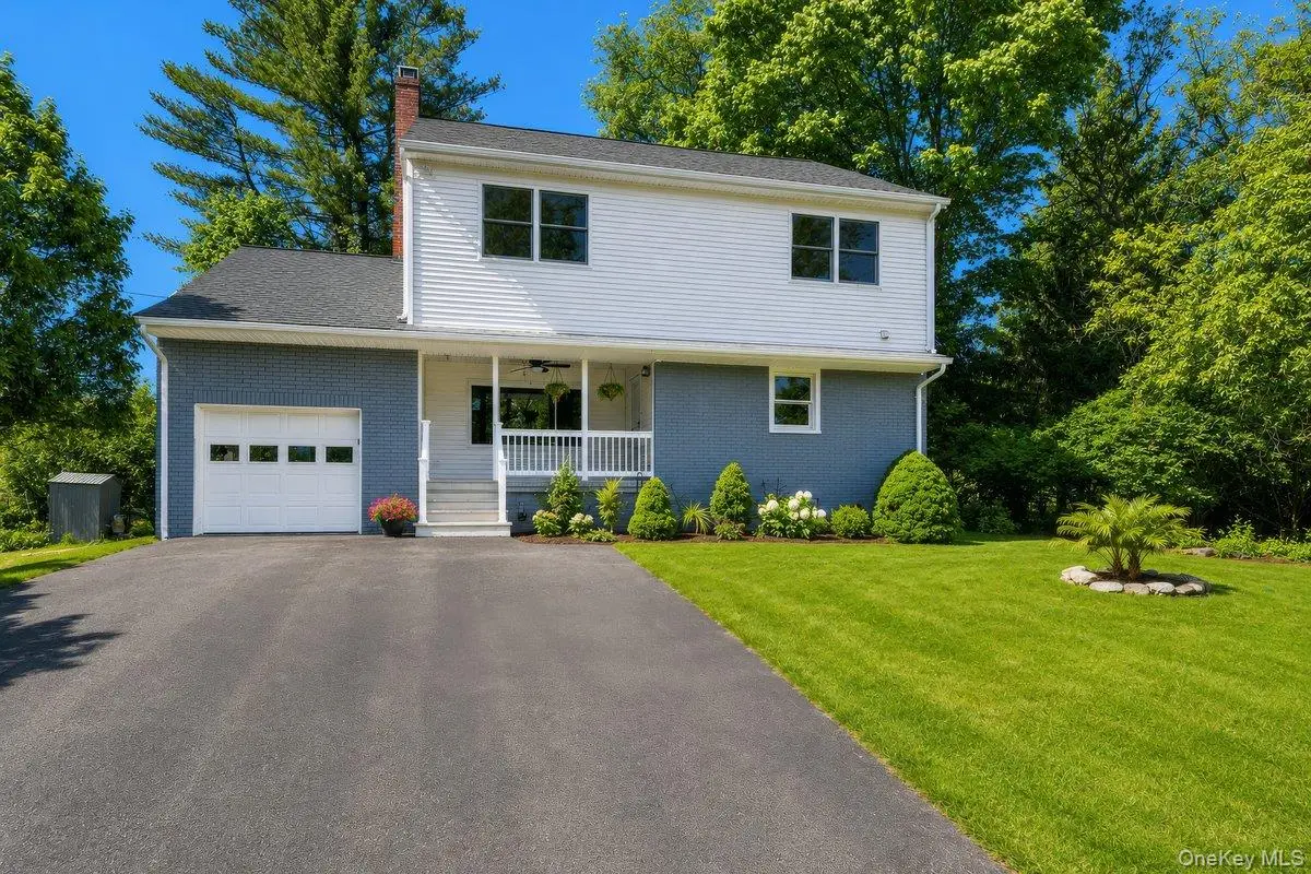 7 Rutledge RD, Valhalla, NY 10595