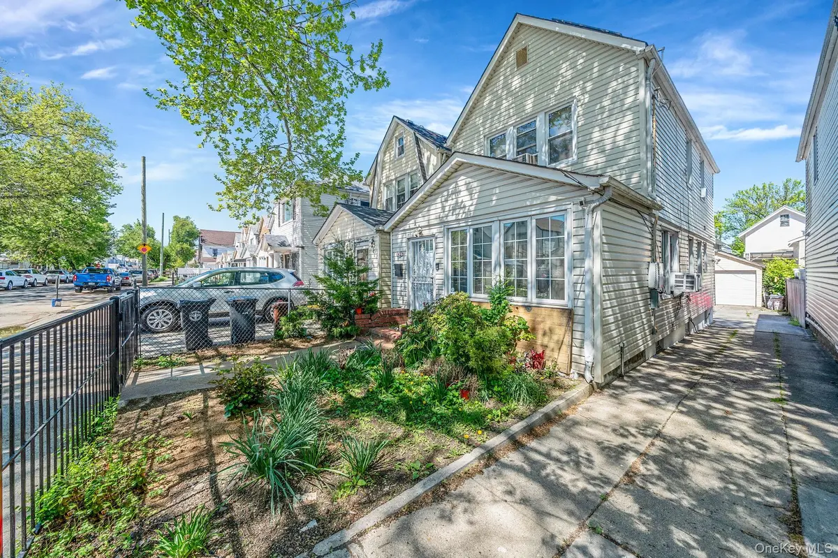 11427 120th ST, South Ozone Park, NY 11420