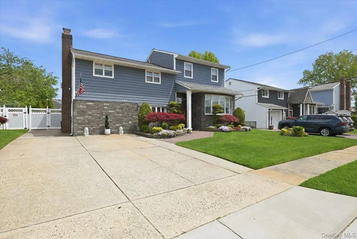 244 Mercury ST, East Meadow, NY 11554