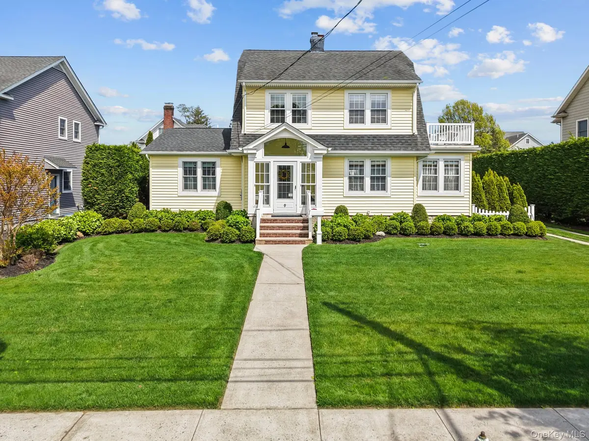 9 Hendrickson AVE, Rockville Centre, NY 11570