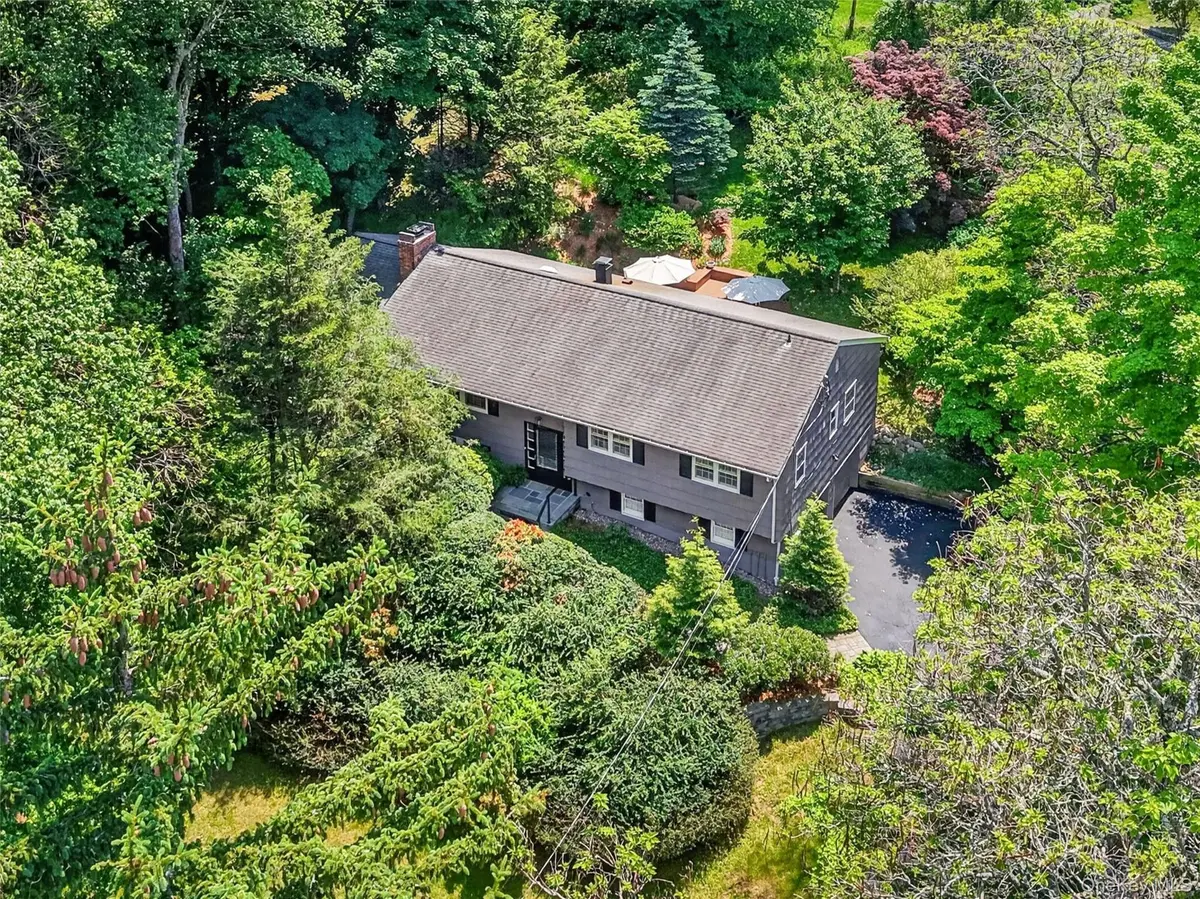 24 Watch Hill RD, Croton-on-hudson, NY 10520