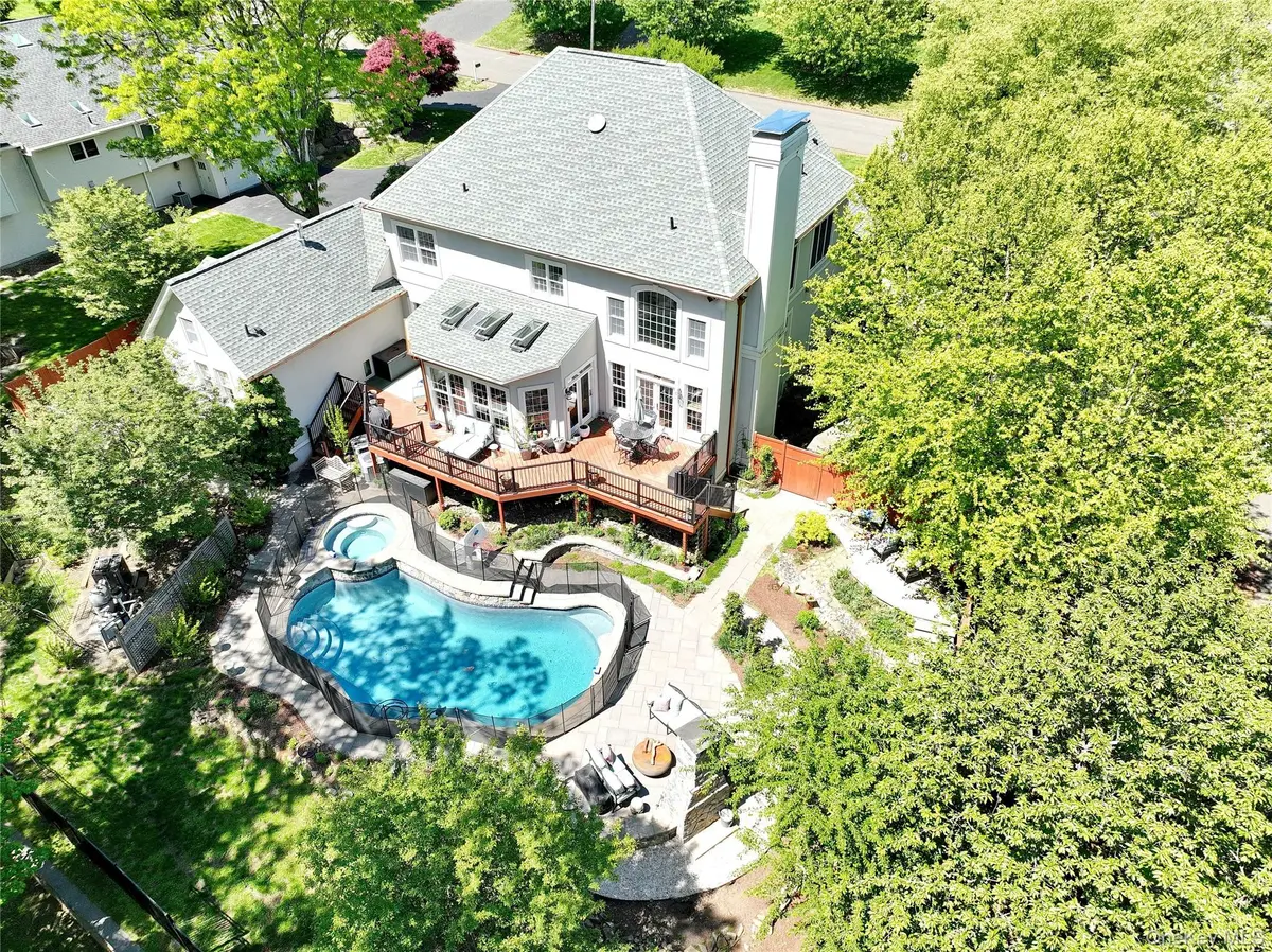 2 Phillips DR, Stony Point, NY 10980