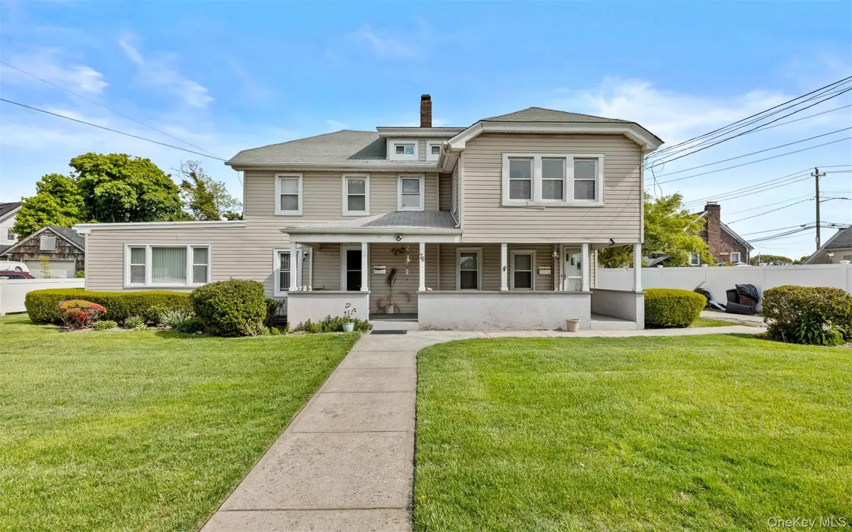 76 Solomon AVE, Inwood, NY 11096