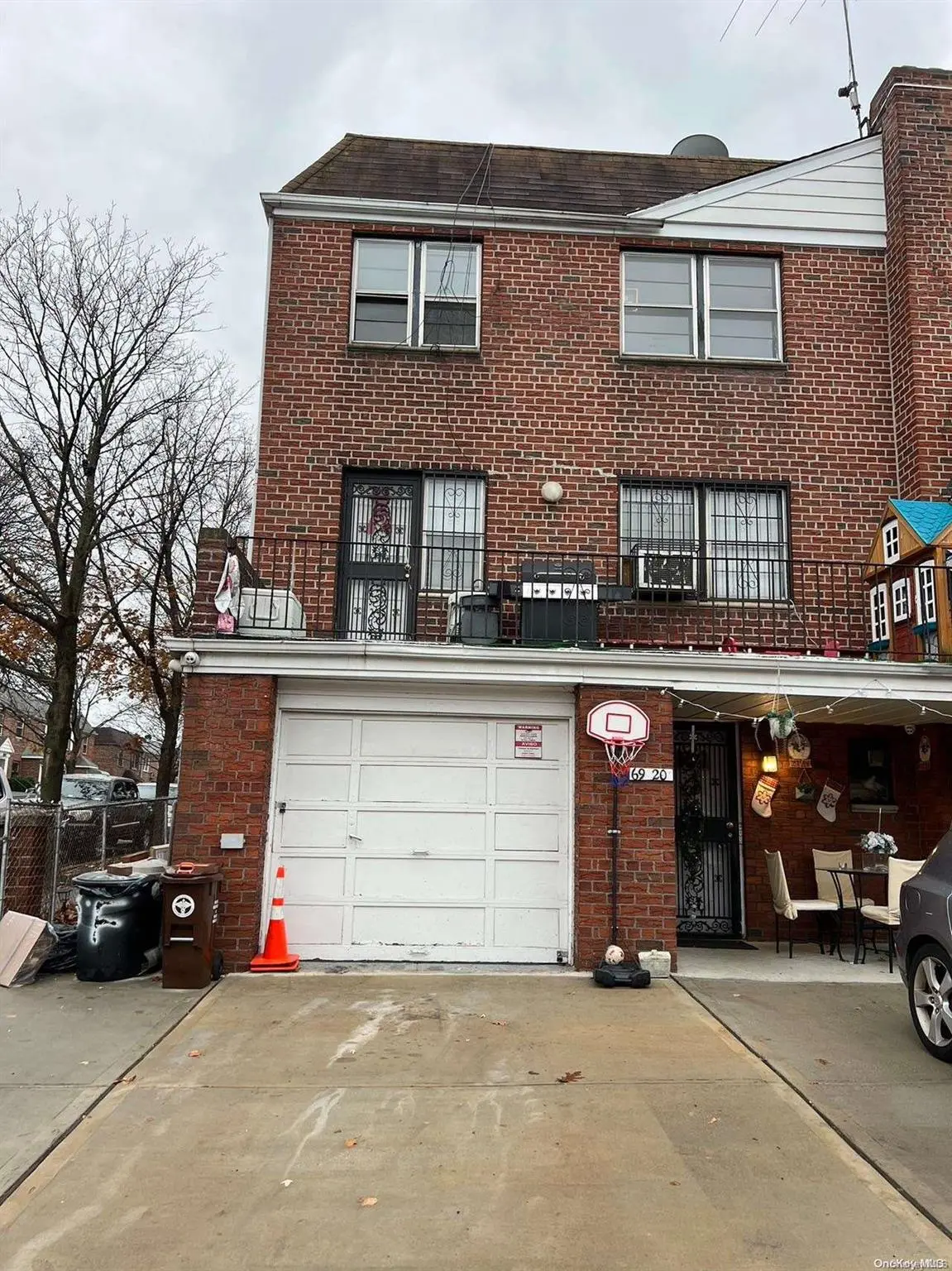 69-20 31st AVE, Woodside, NY 11377
